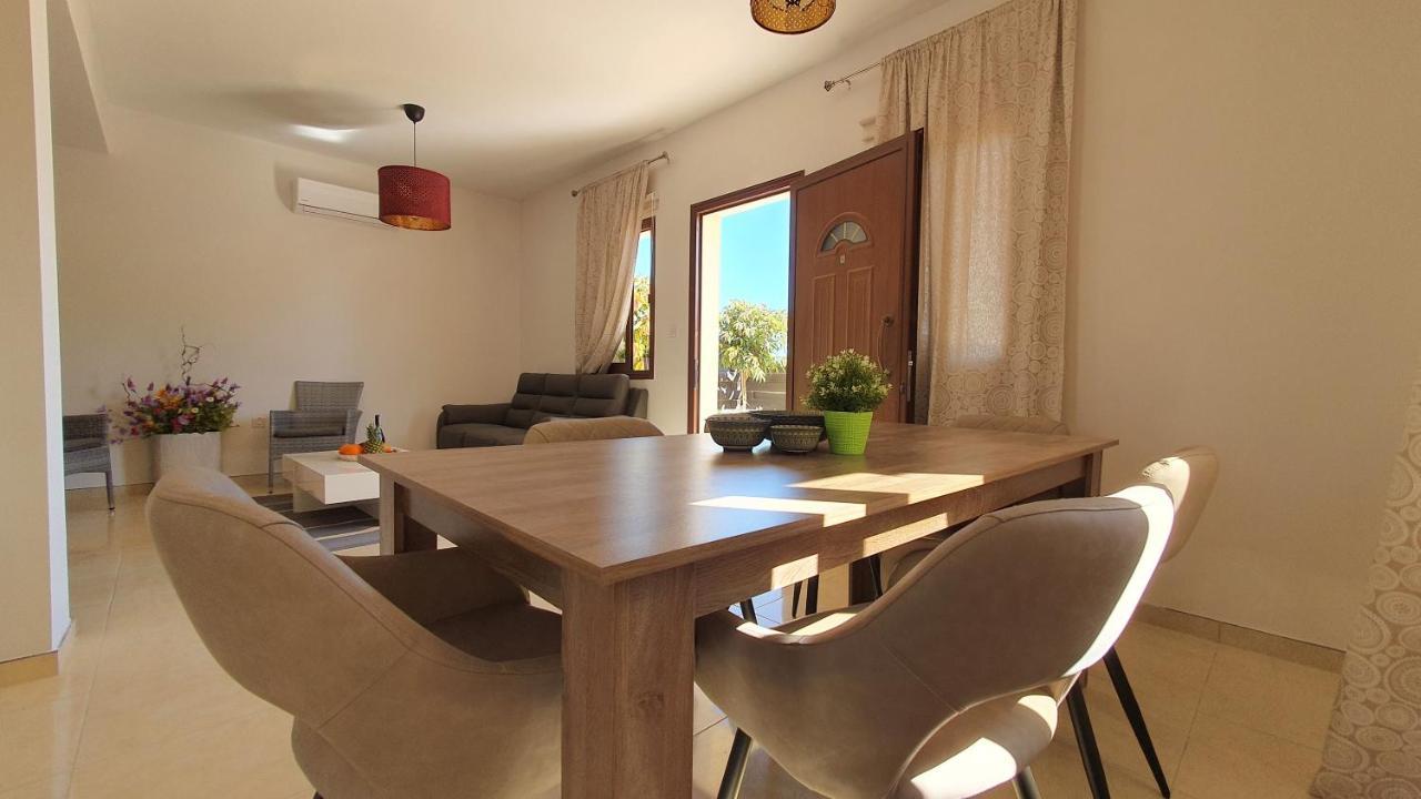 Dafni Villa 9 Paralimni Bagian luar foto